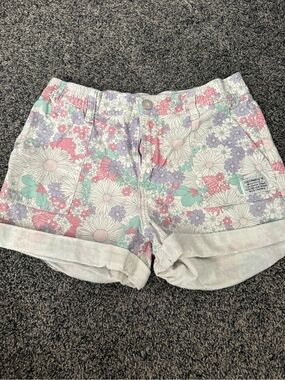 Levi's Pastel Floral High-Waist Cotton Shorts in Pink, Lavender & Mint